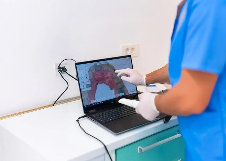 Studio Komadina - Dental Laser Specialist 10