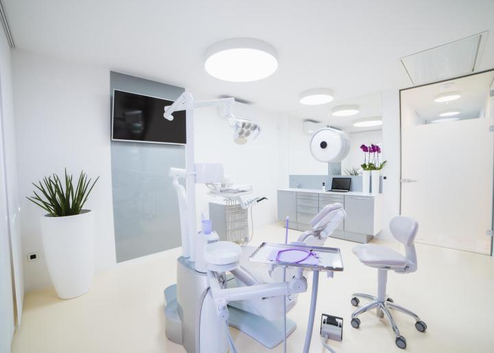 Dentalna medicina Ereš 8