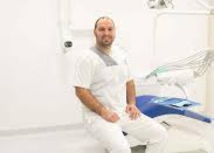 Odontoiatria estetica dr. Miloš 4