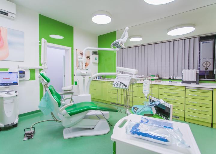 Dentalna medicina Ereš 9